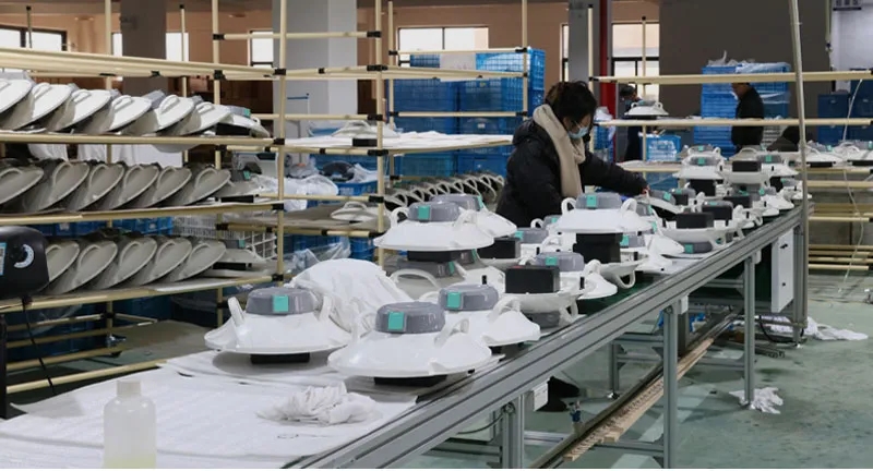 Robot de nettoyage de piscine sans fil