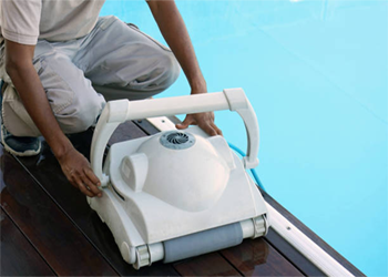 pourquoi mon robot nettoyeur de piscine ne bouge pas ?