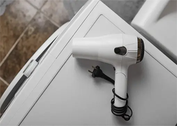 Quelle est la température d’un sèche-cheveux ?