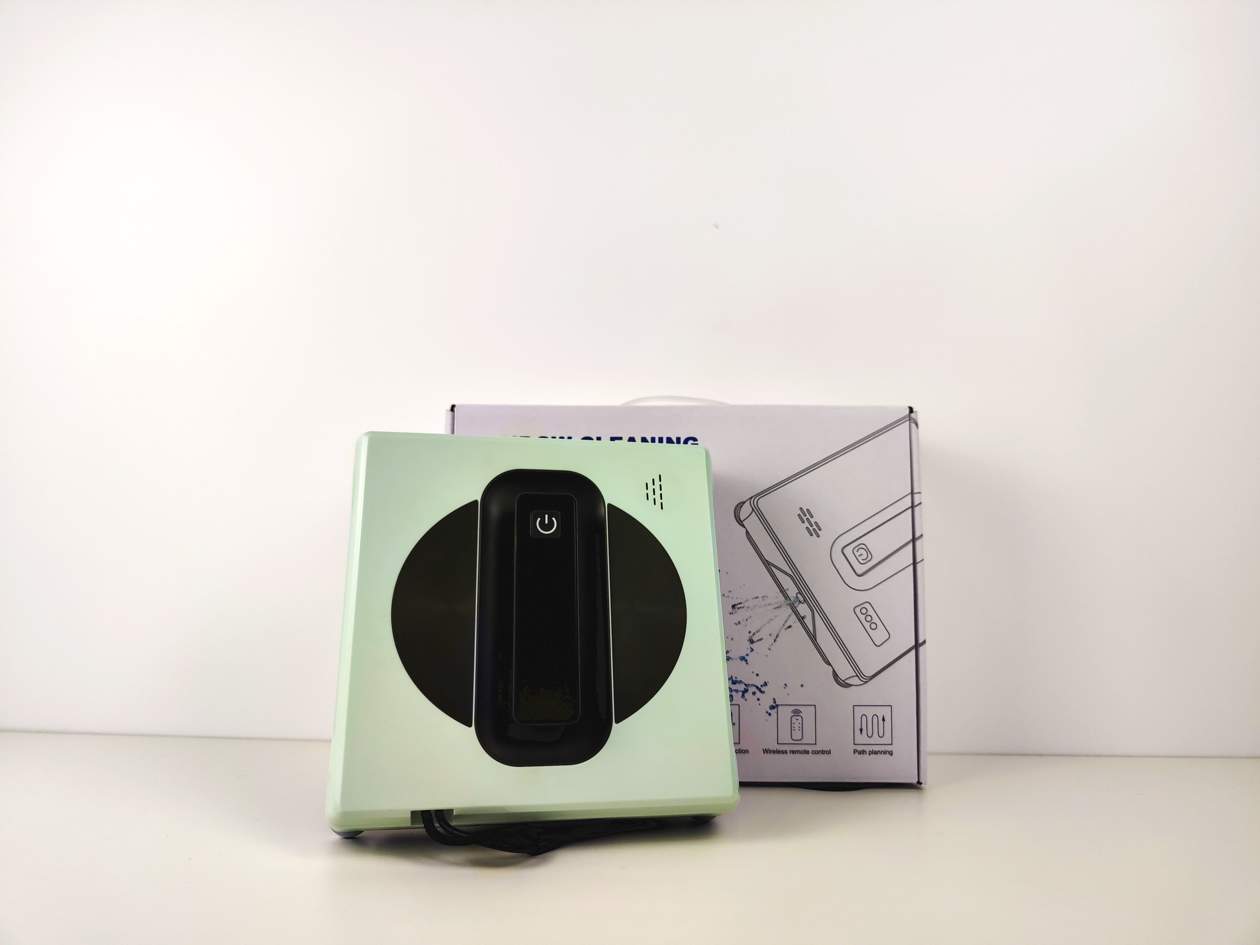 Machine de nettoyage de vitres : comment r&eacute;duire les co&ucirc;ts de main-d'œuvre
