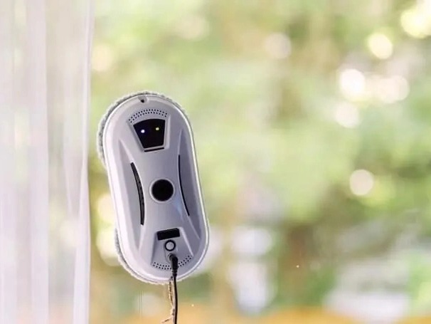 Robot laveur de vitres vs nettoyage manuel : la vérité hybride